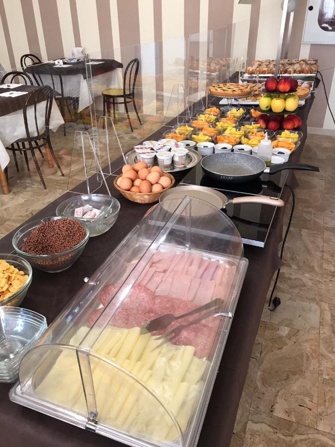 Hotel Giordo ريميني المظهر الخارجي الصورة