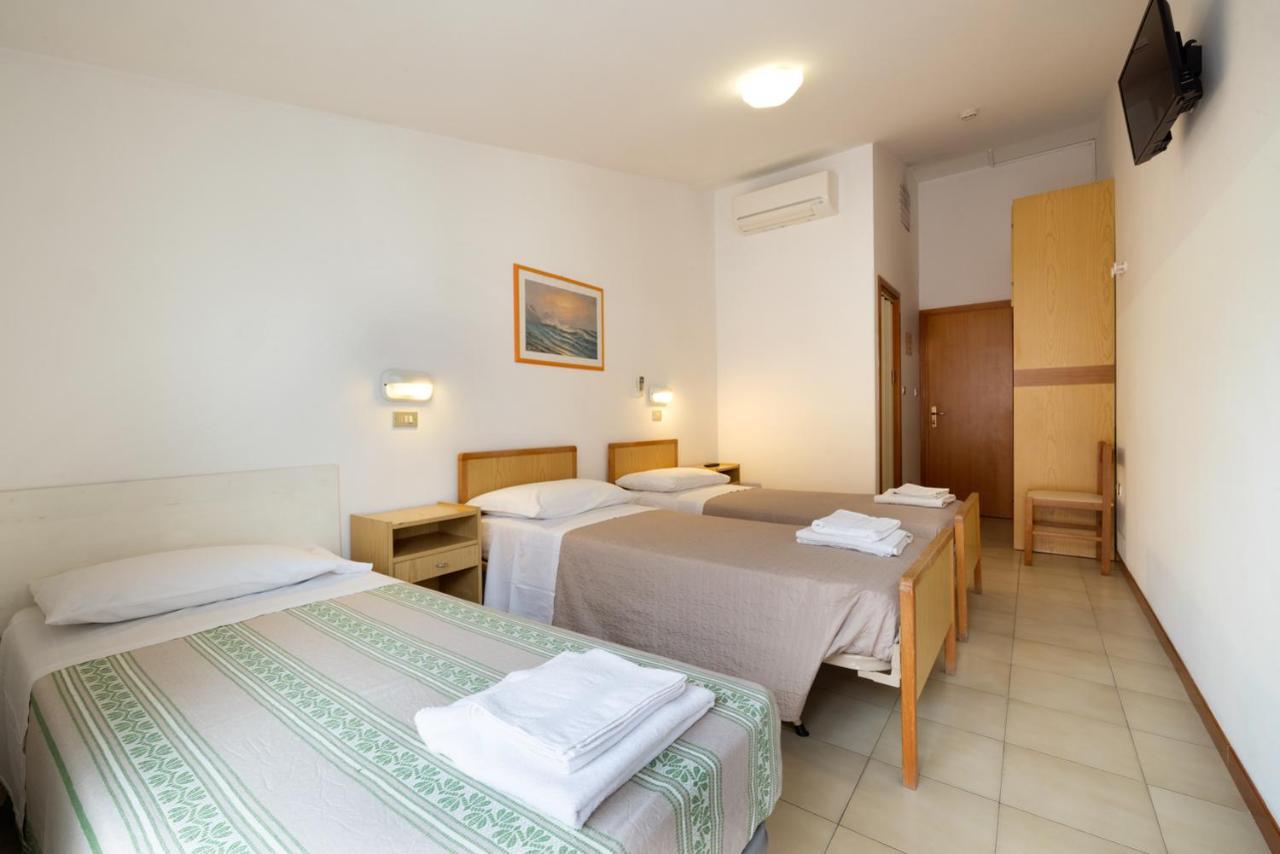 Hotel Giordo ريميني المظهر الخارجي الصورة