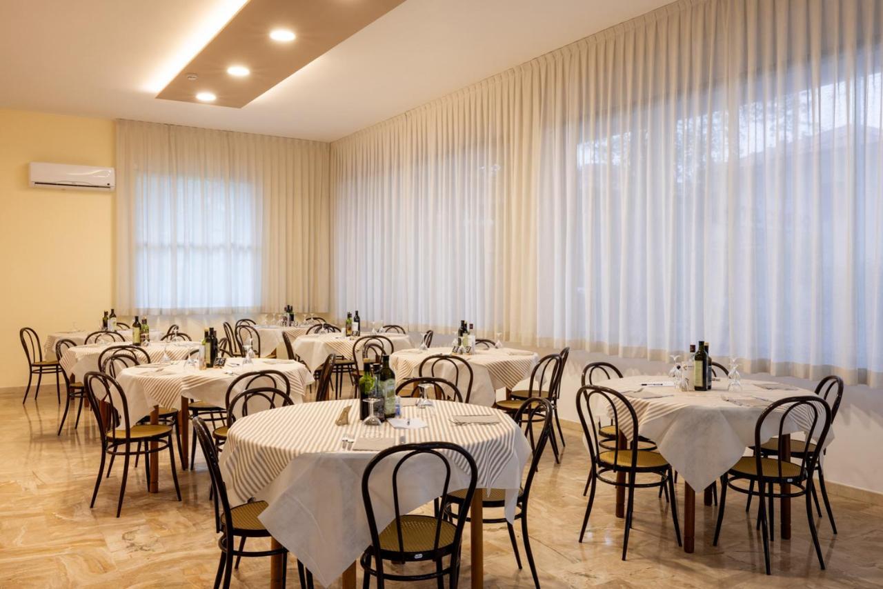 Hotel Giordo ريميني المظهر الخارجي الصورة