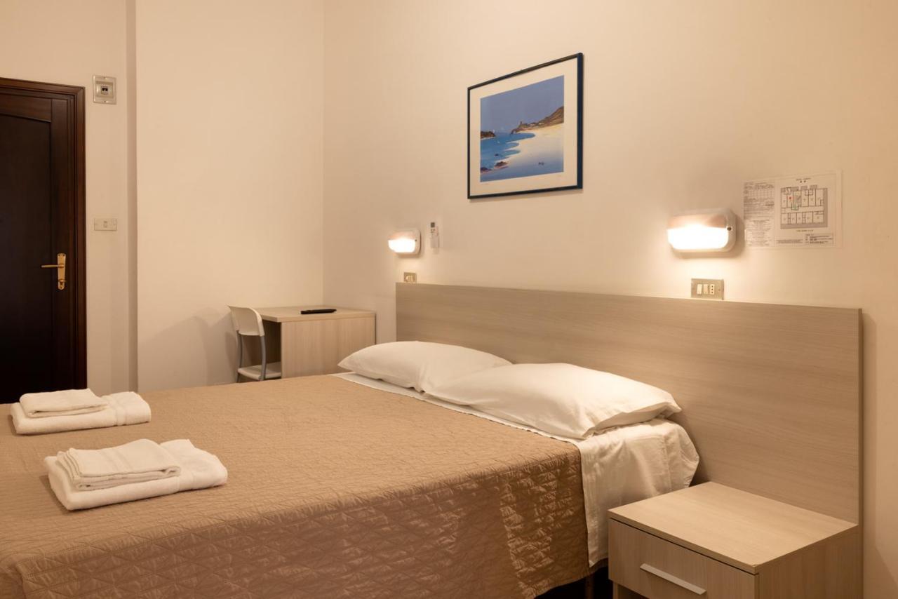 Hotel Giordo ريميني المظهر الخارجي الصورة