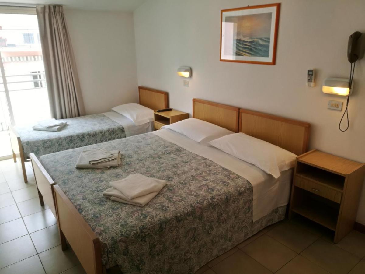 Hotel Giordo ريميني المظهر الخارجي الصورة